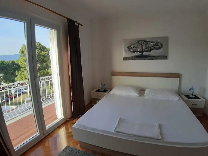 Apartments Sara Trogir