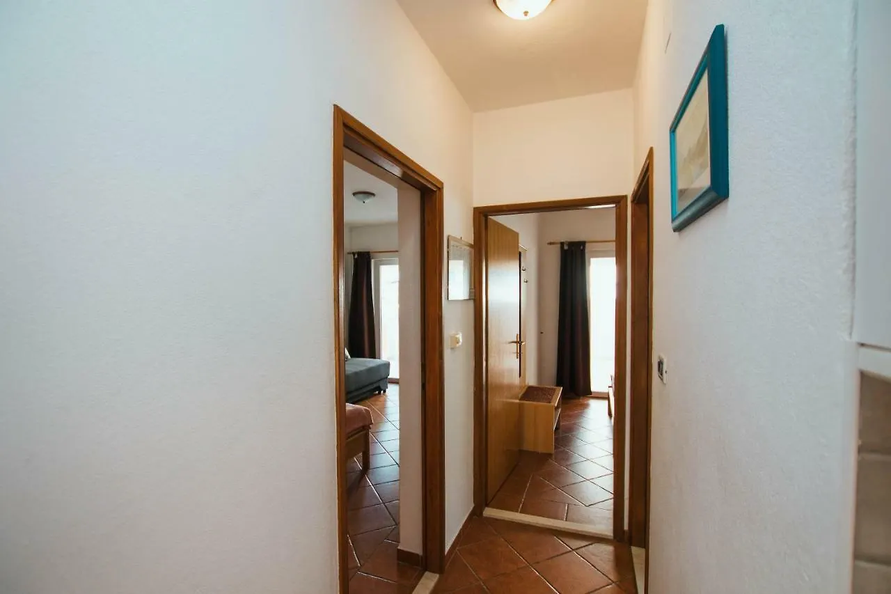 Apartments Sara Trogir