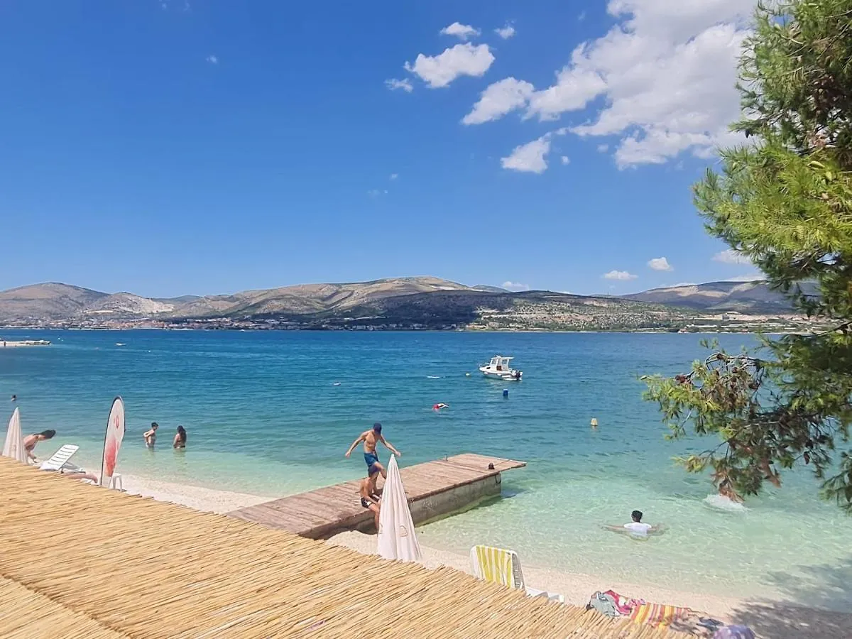 Apartments Sara Trogir