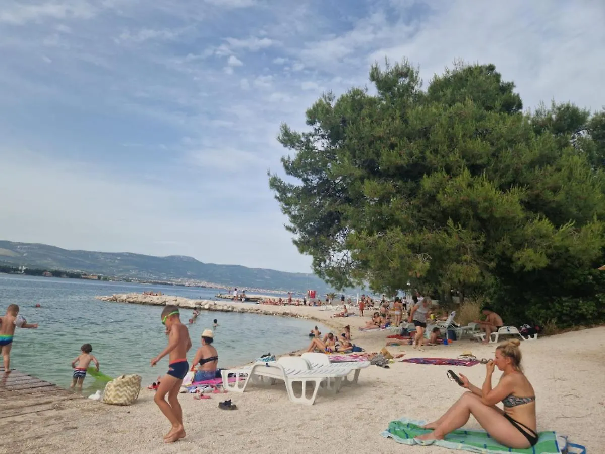 Apartments Sara Trogir
