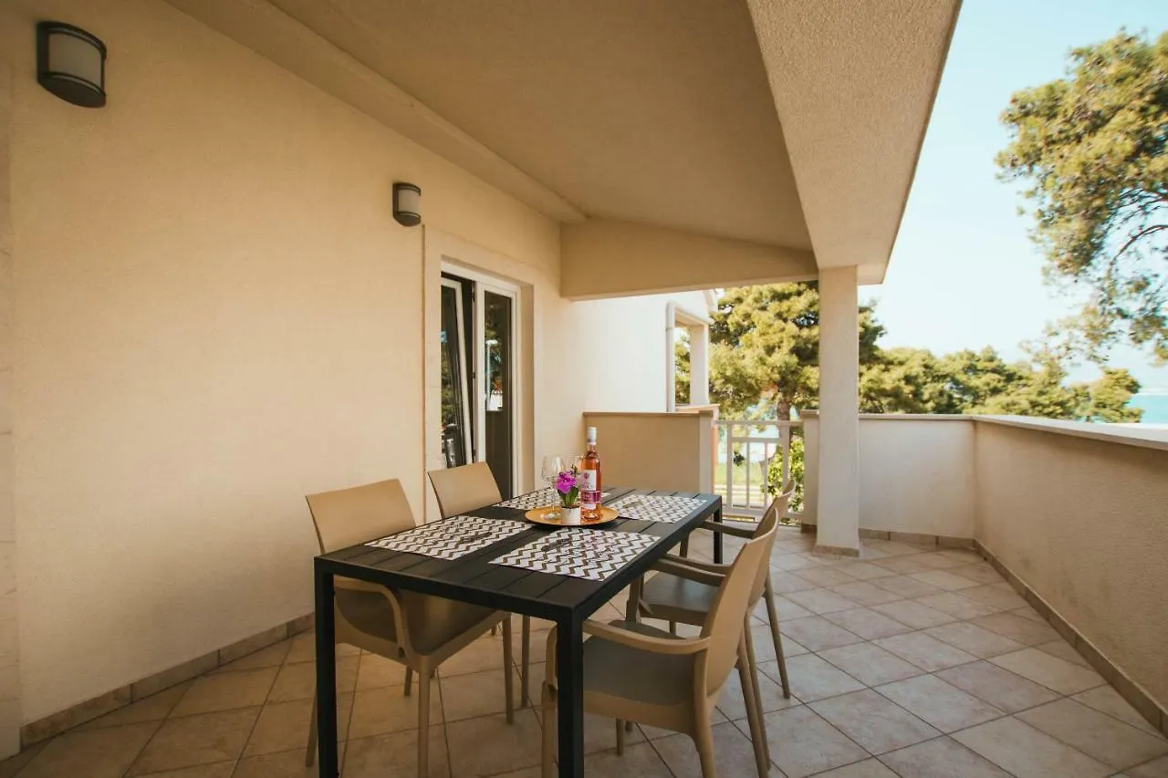 Apartments Sara Trogir