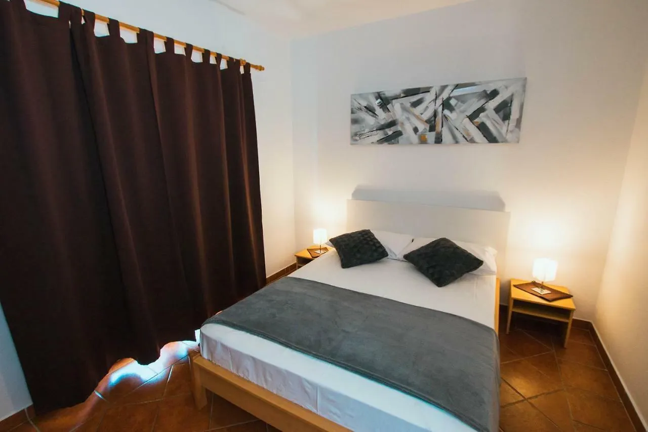 Apartments Sara Trogir