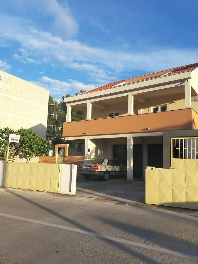 Apartments Sara Trogir